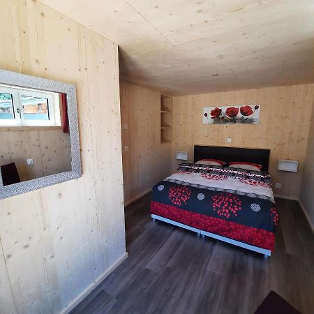 Aktien 11 / A=Obere Wohnung / B=Untere Wohnung Sils im Domleschg ภายนอก รูปภาพ