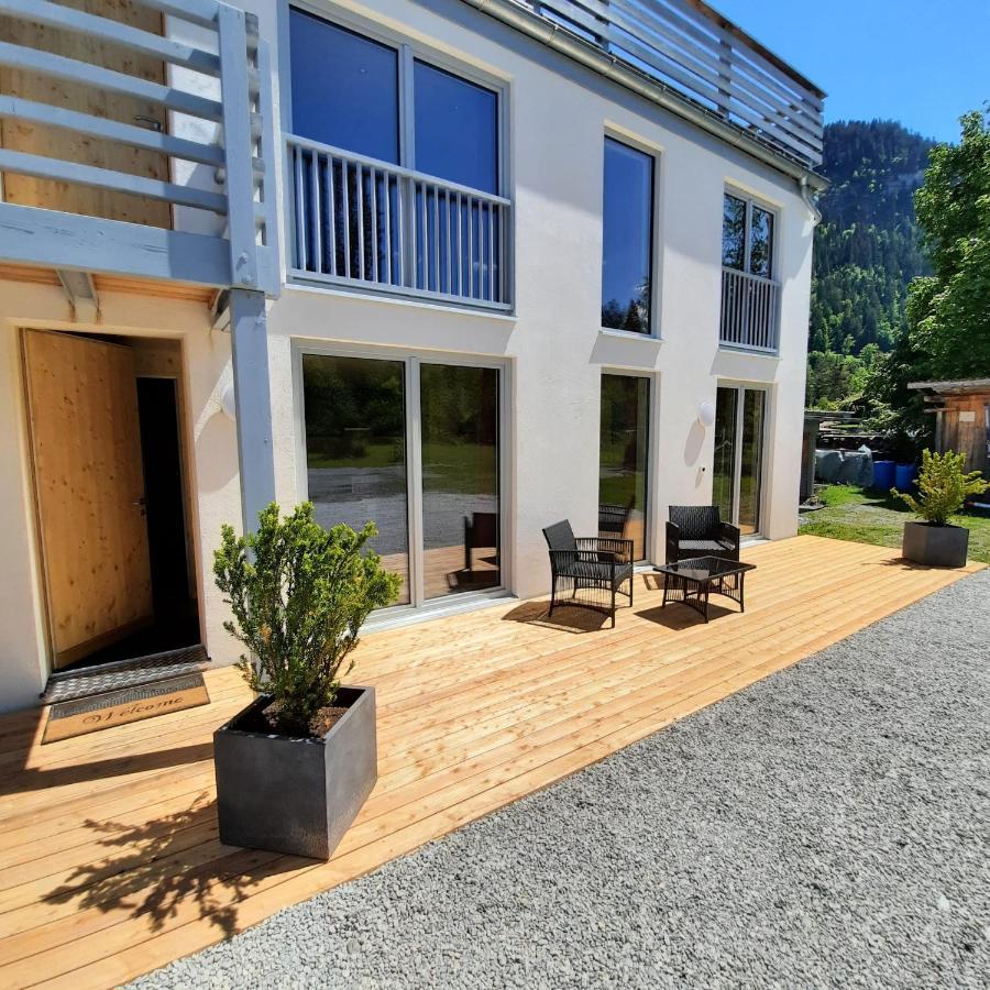 Aktien 11 / A=Obere Wohnung / B=Untere Wohnung Sils im Domleschg ภายนอก รูปภาพ