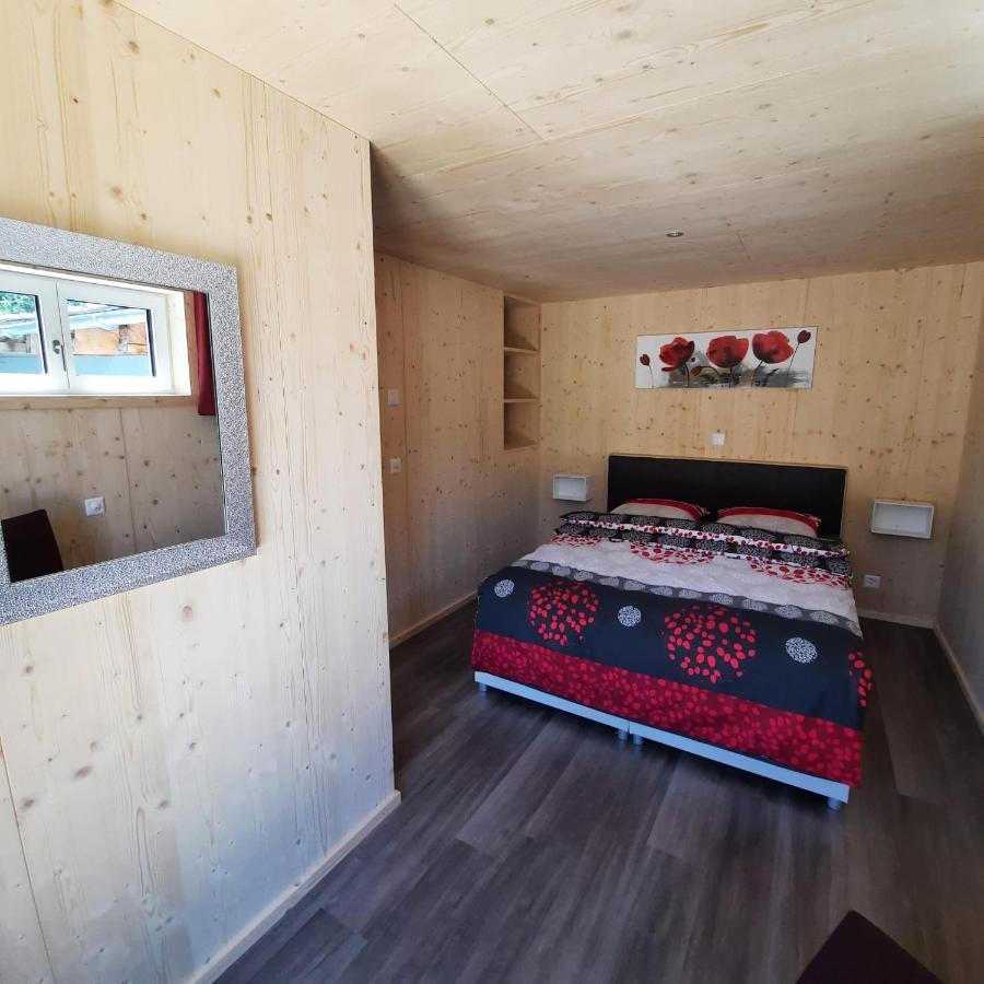 Aktien 11 / A=Obere Wohnung / B=Untere Wohnung Sils im Domleschg ภายนอก รูปภาพ