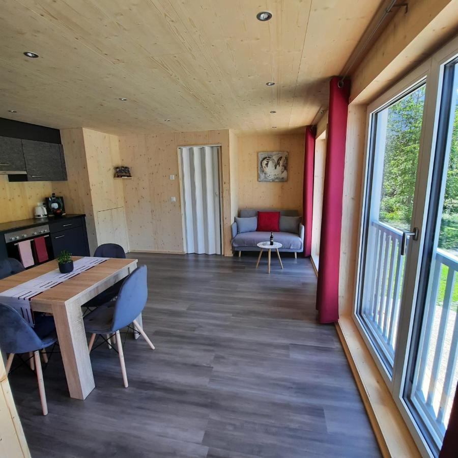 Aktien 11 / A=Obere Wohnung / B=Untere Wohnung Sils im Domleschg ภายนอก รูปภาพ